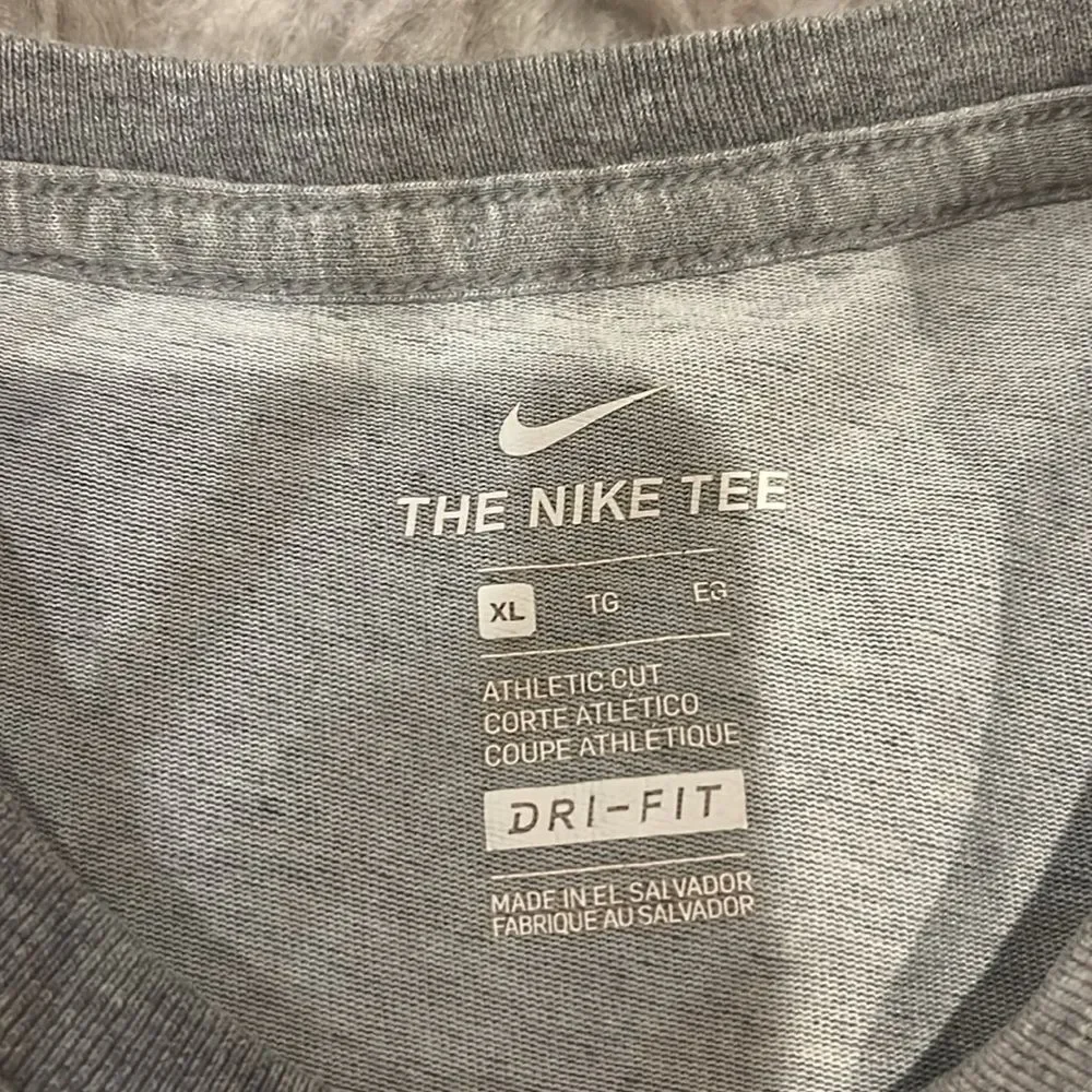 Nike the‎ nike tee swoosh made gray and black logo cotton tshirt